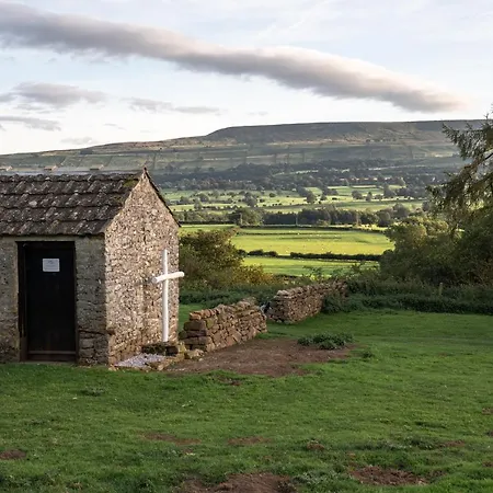 The Jonas Centre Lodge Leyburn