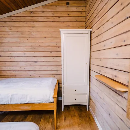 Lodge The Jonas Centre