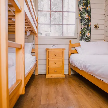 The Jonas Centre Jaktstuga Leyburn